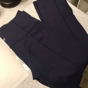 Lulu skinny groove pants size 6 dark purple